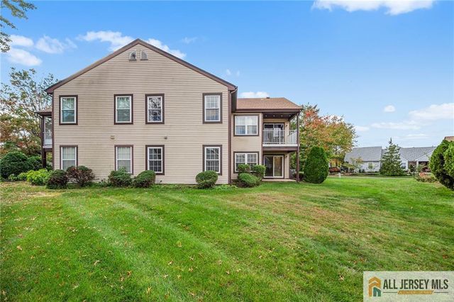16 Andrew Johnson Drive B, Monroe, NJ 08831