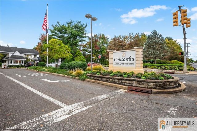 16 Andrew Johnson Drive B, Monroe, NJ 08831