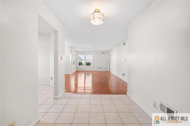 16 Andrew Johnson Drive B, Monroe, NJ 08831