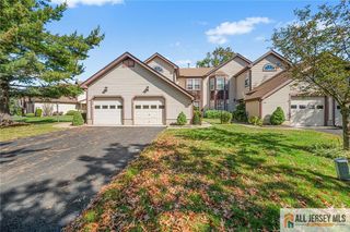 16 Andrew Johnson Drive B, Monroe, NJ 08831