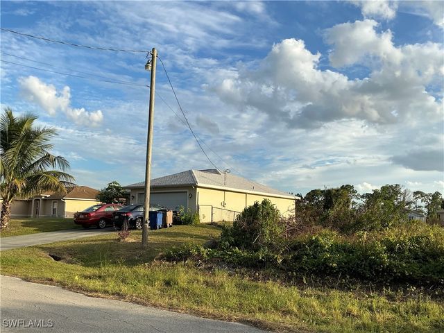 3007 49th ST SW, Lehigh Acres, FL 33976