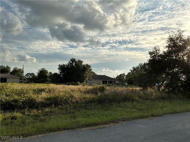 3007 49th ST SW, Lehigh Acres, FL 33976