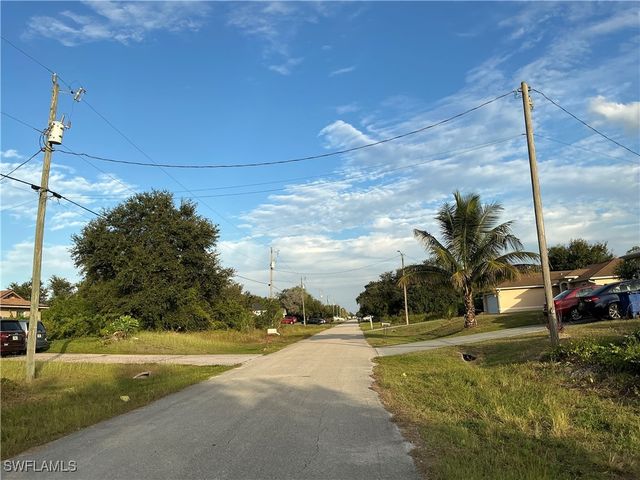 3007 49th ST SW, Lehigh Acres, FL 33976