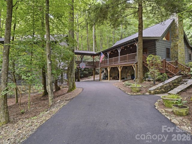 6 Laurel Branch Drive, Black Mountain, NC 28711