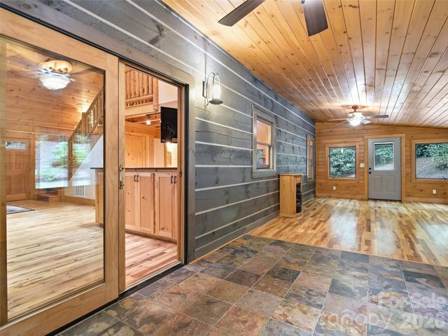 6 Laurel Branch Drive, Black Mountain, NC 28711