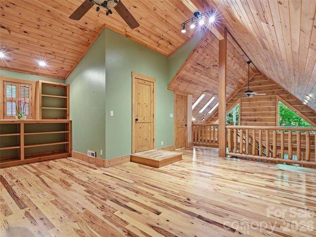 6 Laurel Branch Drive, Black Mountain, NC 28711
