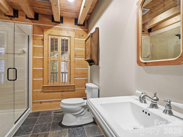 6 Laurel Branch Drive, Black Mountain, NC 28711