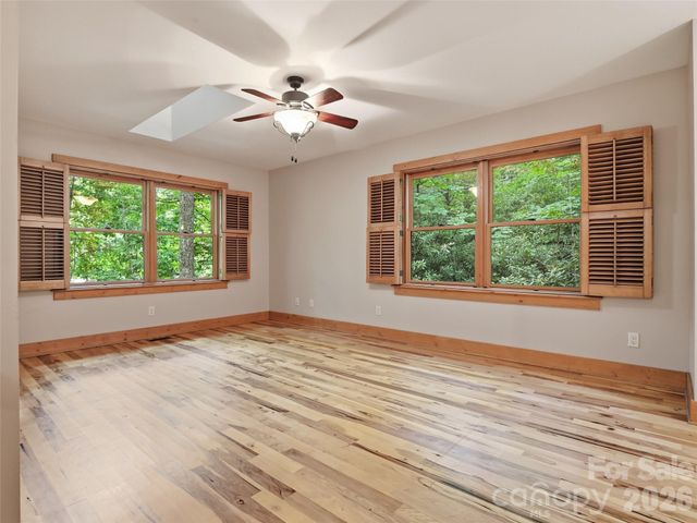 6 Laurel Branch Drive, Black Mountain, NC 28711