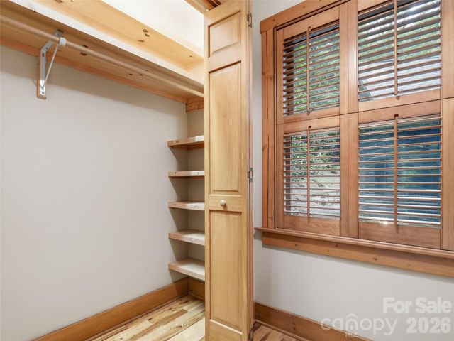 6 Laurel Branch Drive, Black Mountain, NC 28711
