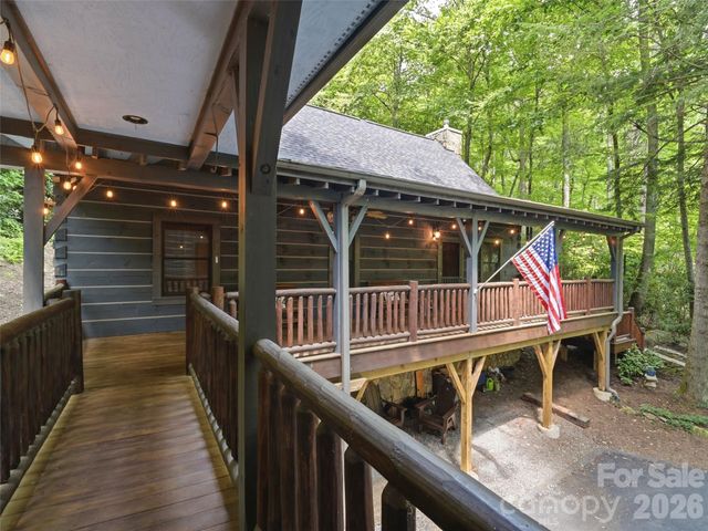 6 Laurel Branch Drive, Black Mountain, NC 28711