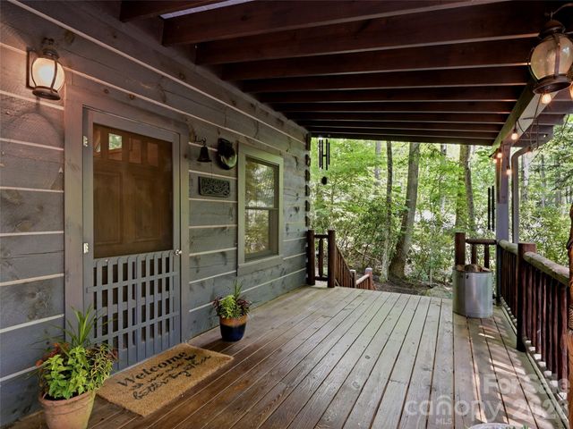 6 Laurel Branch Drive, Black Mountain, NC 28711