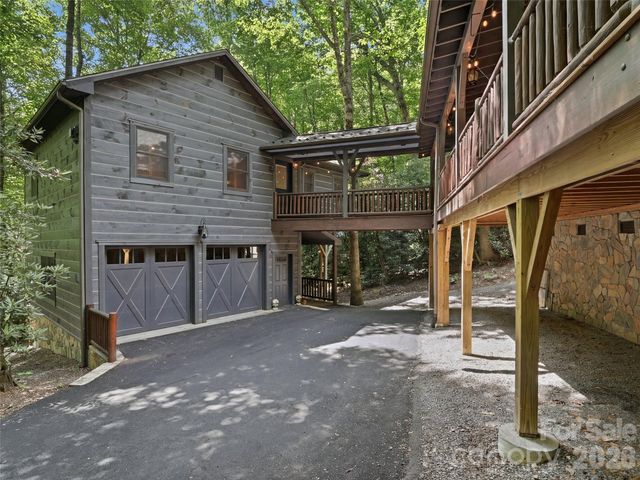 6 Laurel Branch Drive, Black Mountain, NC 28711
