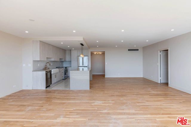 2222 Avenue Of The Stars 1701, Los Angeles, CA 90067