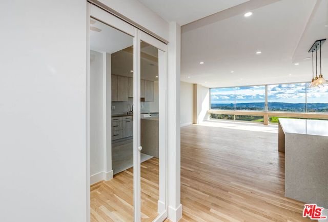 2222 Avenue Of The Stars 1701, Los Angeles, CA 90067