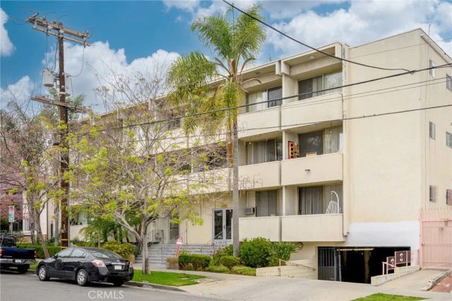 1422 N Curson Avenue 15, Los Angeles, CA 90046