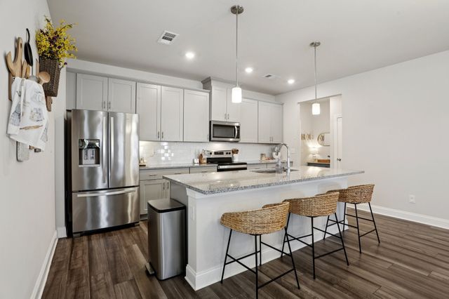 4901 Myra Drive, Hermitage, TN 37076