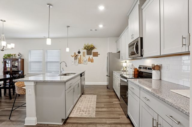 4901 Myra Drive, Hermitage, TN 37076