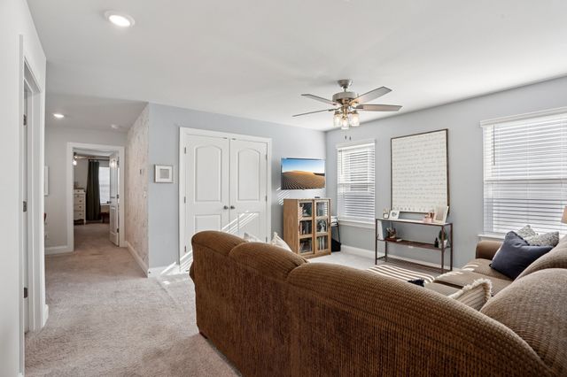 4901 Myra Drive, Hermitage, TN 37076