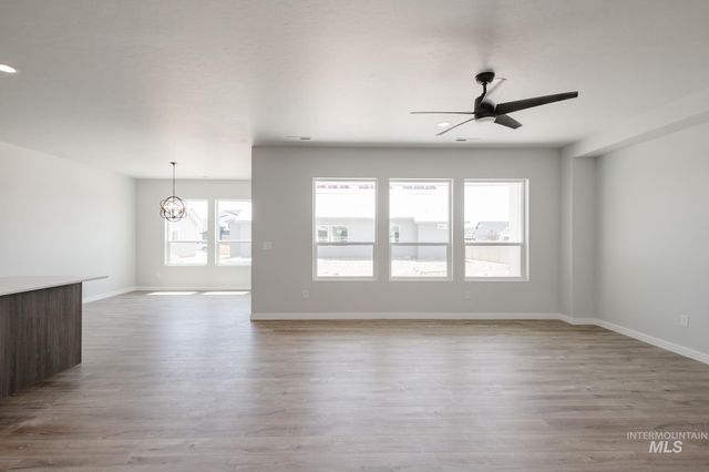 17393 N Aspen Springs Way, Nampa, ID 83687