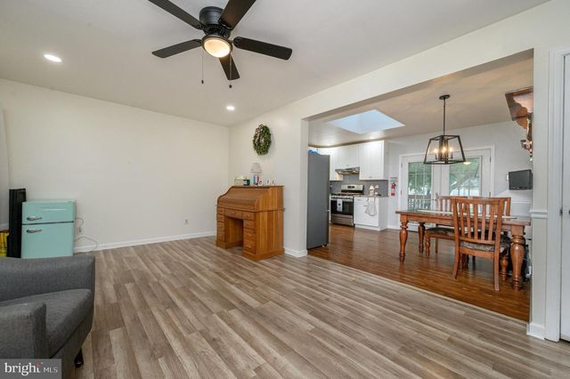 280 PROGRESS ST, Riverside, NJ 08075
