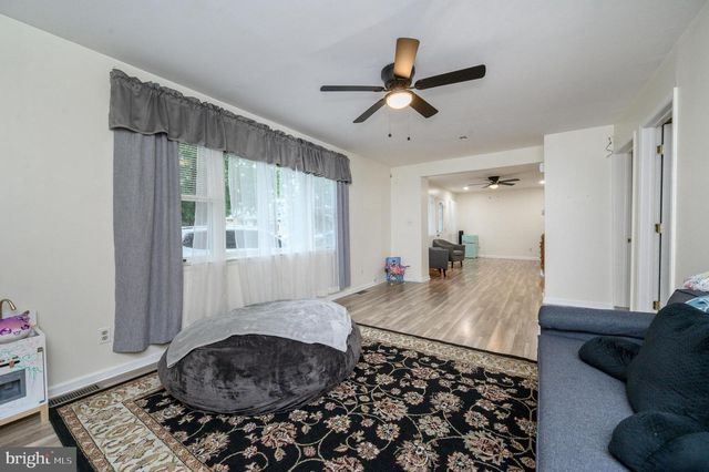 280 PROGRESS ST, Riverside, NJ 08075