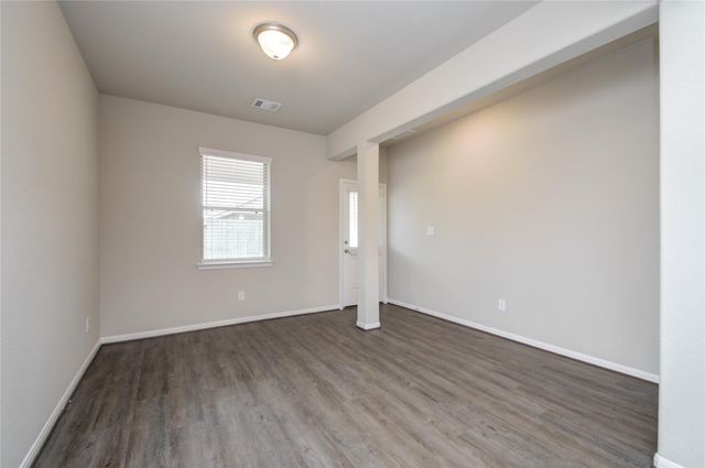 8411 Baywatch Circle, Baytown, TX 77523