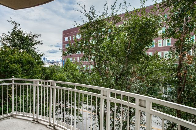 3225 Turtle Creek Boulevard 220, Dallas, TX 75219