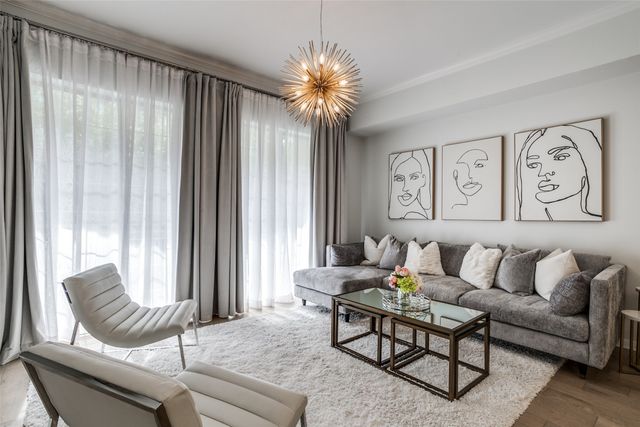 3225 Turtle Creek Boulevard 220, Dallas, TX 75219