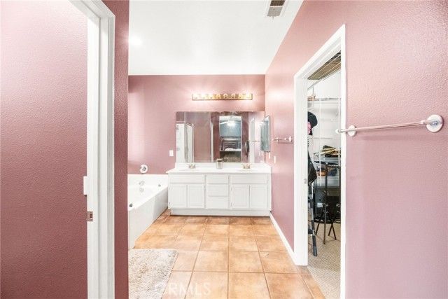 26141 Unitas Court, Menifee, CA 92585