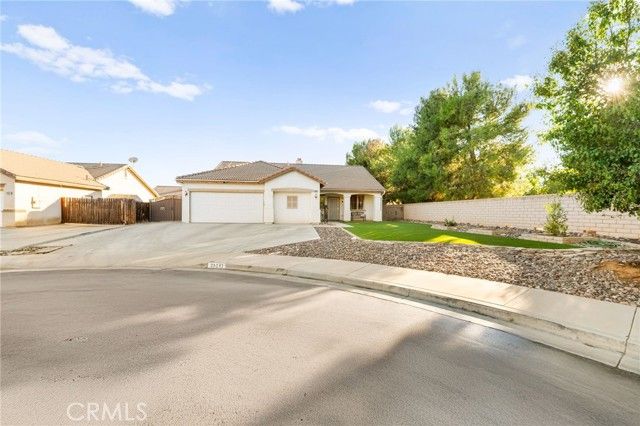 26141 Unitas Court, Menifee, CA 92585