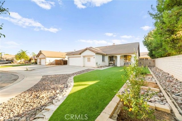 26141 Unitas Court, Menifee, CA 92585