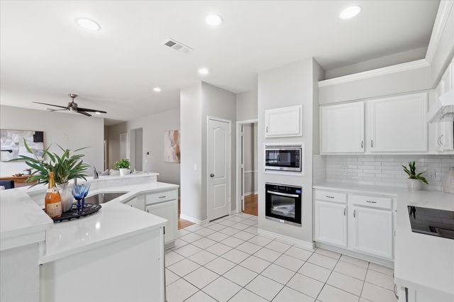 2209 Everglade Court, Carrollton, TX 75006