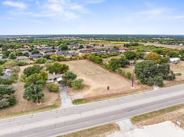 1835 N Main Street, Weatherford, TX 76085