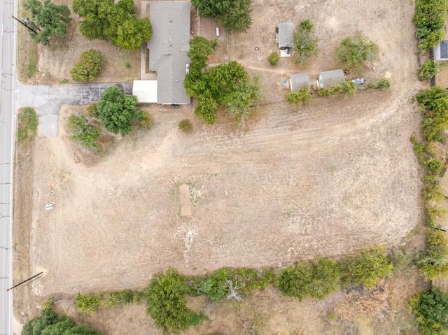 1835 N Main Street, Weatherford, TX 76085