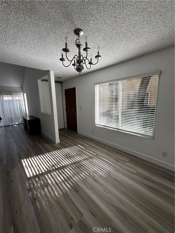 22330 Victory Boulevard 803, Woodland Hills, CA 91367