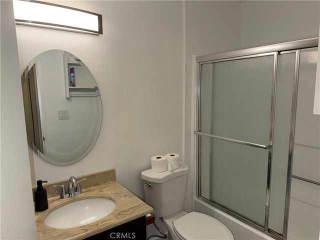 22330 Victory Boulevard 803, Woodland Hills, CA 91367