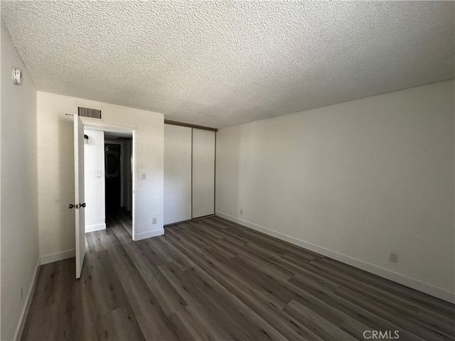 22330 Victory Boulevard 803, Woodland Hills, CA 91367