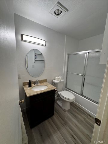 22330 Victory Boulevard 803, Woodland Hills, CA 91367