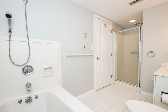 30 Weatherly Drive 30, Salem, MA 01970