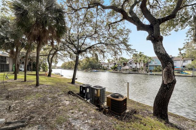 6301 NEWTOWN CIRCLE 1A4, Tampa, FL 33615