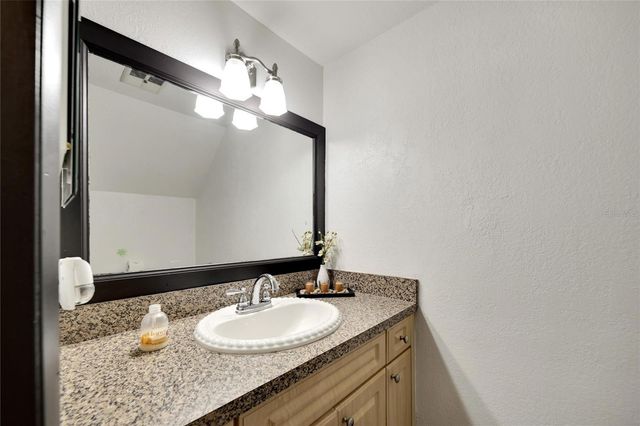 6301 NEWTOWN CIRCLE 1A4, Tampa, FL 33615