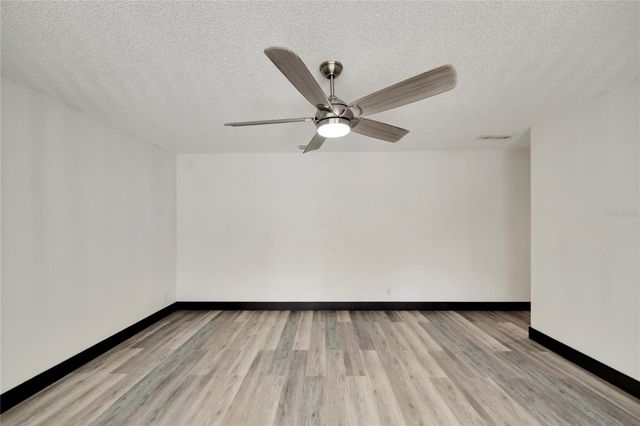 6301 NEWTOWN CIRCLE 1A4, Tampa, FL 33615
