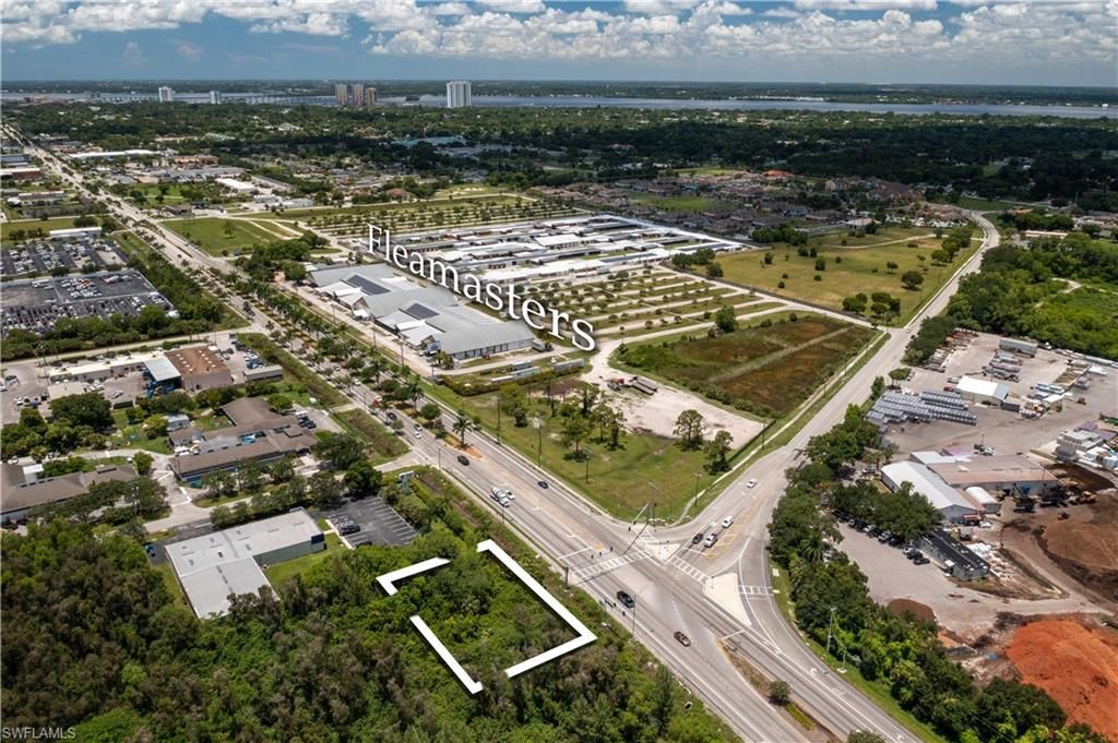 4400 Dr Martin Luther King Jr BLVD, FORT MYERS, FL 33916 — exterior