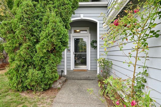 508 Eldredge Avenue NW, Orting, WA 98360