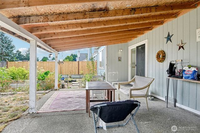 508 Eldredge Avenue NW, Orting, WA 98360