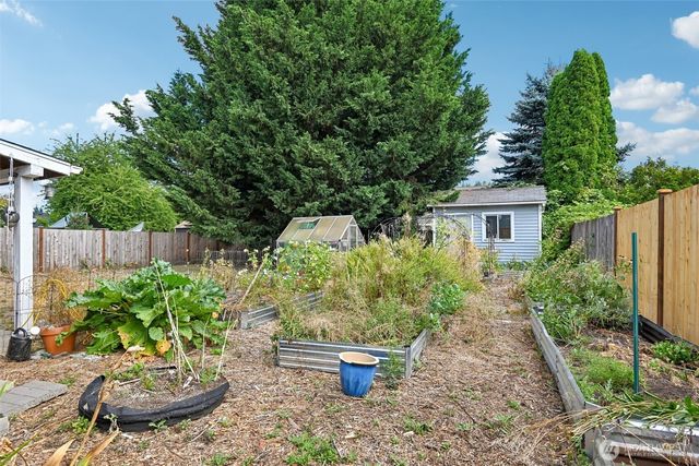 508 Eldredge Avenue NW, Orting, WA 98360