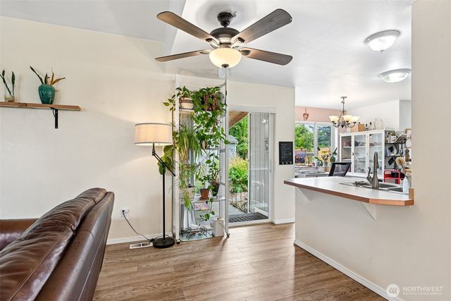 508 Eldredge Avenue NW, Orting, WA 98360