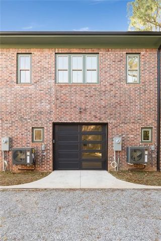 446 E Martin Luther King Jr Boulevard, Fayetteville, AR 72701