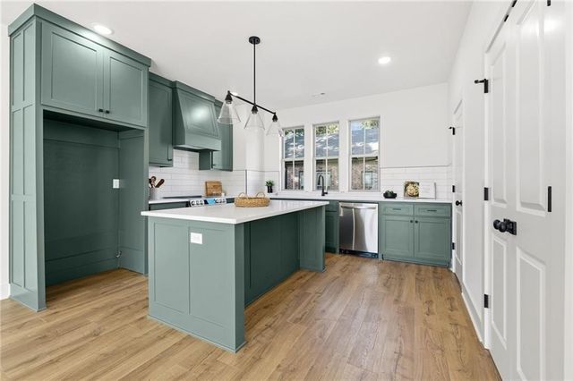 446 E Martin Luther King Jr Boulevard, Fayetteville, AR 72701