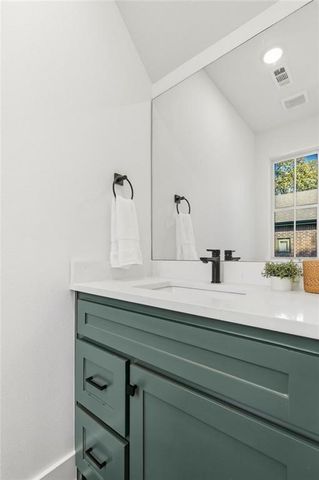 446 E Martin Luther King Jr Boulevard, Fayetteville, AR 72701